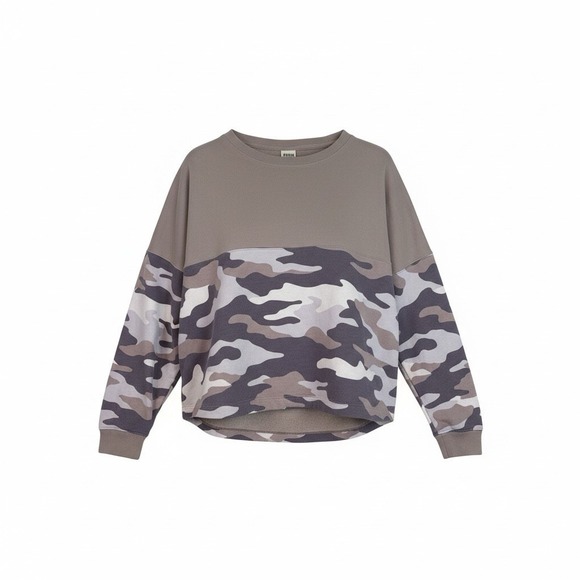 Victoria's Secret PINK Tops - PINK VICTORIA’S SECRET Sweatshirt Women Sz L Pink/Purple Camouflage Embroidered